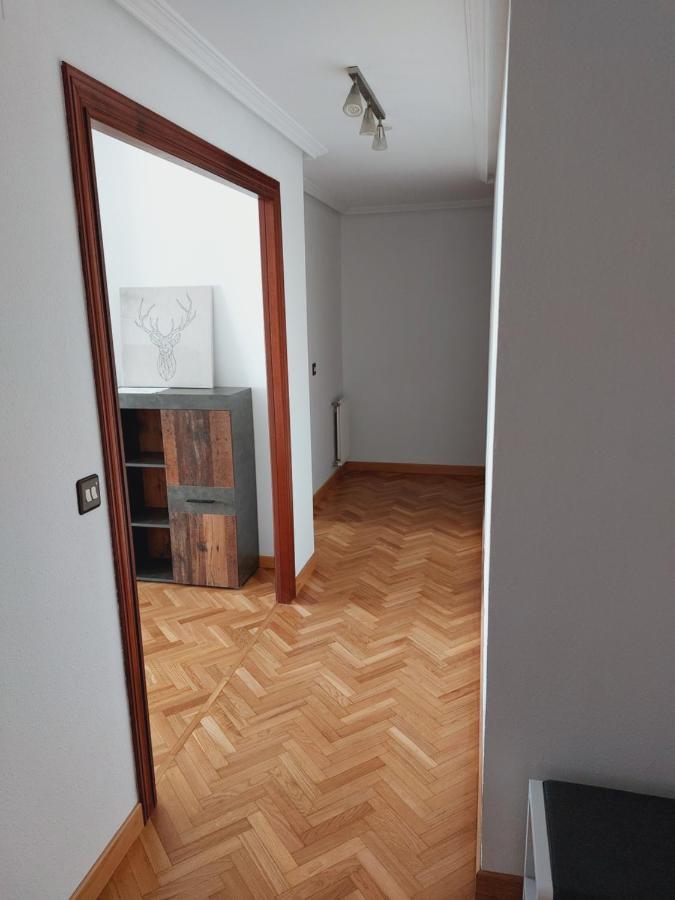 Apartamento FOZANELDI OVIEDO. Céntrico, accesible desde autovía y con PARKING Exterior foto